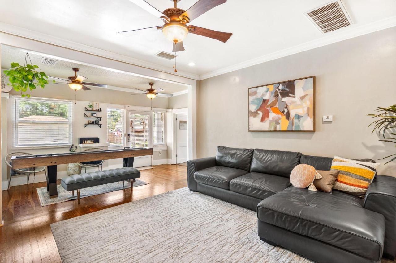 Four Different Options At One Great Location-- 1 - Spacious 3 Bed 2 Bath House Or 2- 2Nd Floor 2 Bed 1 Bath Guesthouse Or 3- 1St Floor Studio Or 3- A Tiny Home Rv Тампа Екстериор снимка